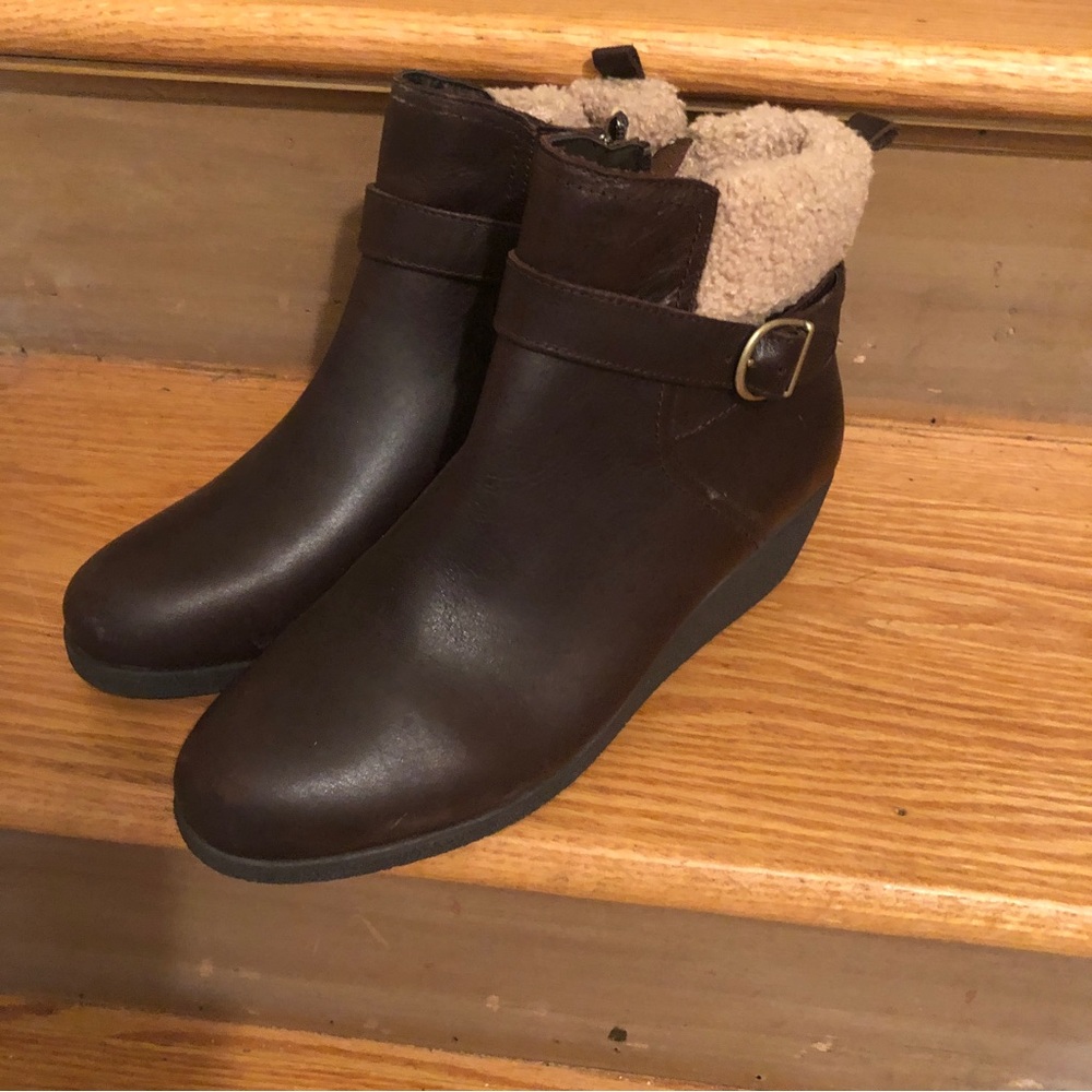 LANDS'END Women’s Memory Tech Comfort Antianti-Microbial brown booties
